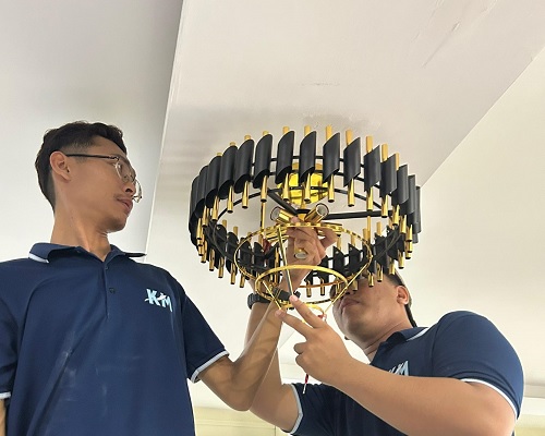 Pasang lampu chandelier